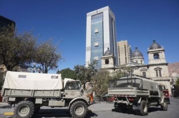 Tensión en La Paz: Evacúan instituciones públicas ante la llegada de marchas
