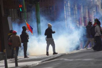 Tras violencia en La Paz: Policía reporta 127 arrestados y 11 uniformados heridos