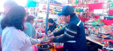 Por los conflictos,  posponen el inicio la Alasita en Potosí