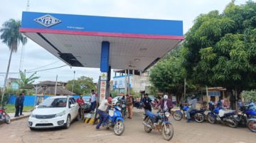YPFB programa despacho de 45.000 litros de combustibles para Cobija