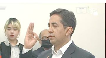 Williams Bascopé asume como nuevo ministro de Trabajo