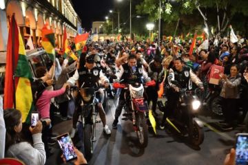 Movilizaciones en cinco ciudades de Bolivia exigen el fin de los bloqueos de carreteras