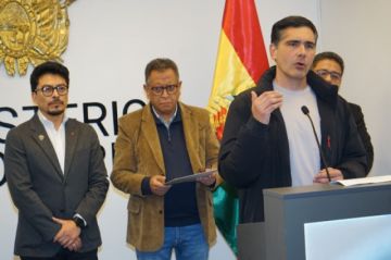 Gobierno convoca al diálogo a campesinos de La Paz y otros sectores movilizados
