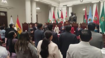 El presidente del TSJ dijo : Bolivia debe resolver sus conflictos con leyes y no con violencia
