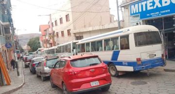 Vuelven filas para la compra de gasolina y diésel en la Villa Imperial