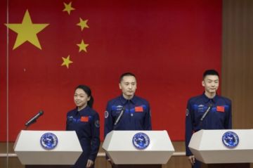 China presenta la misión espacial tripulada Shenzhou-23
