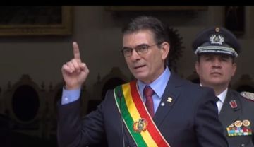 Paz: “Bolivia tiene una Constitución y la haremos respetar, una minoría no nos puede abusar”