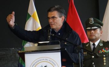 Presidente Paz cuestiona el racismo durante el conflicto y vuelve a convocar al diálogo