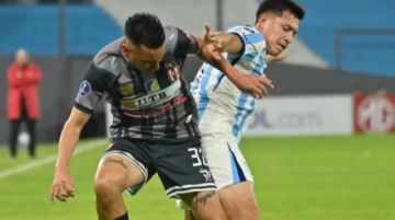 Independiente cierra su peor registro en copas internacionales y pierde ante Racing 2-0