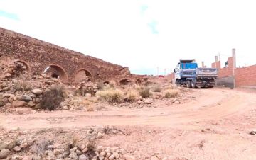 Yocalla avasalla territorio potosino y genera destrucción de cárcamos
