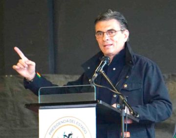 Paz vuelve a llamar al diálogo  y advierte: ‘El tiempo se acaba’