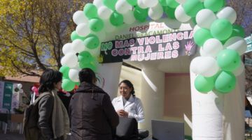 El Hospital Daniel Bracamonte desarrolló una feria de la salud en la que participaron los servicios hospitalarios FOTO HDB