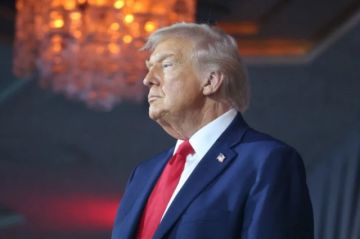 Un juez de EE.UU. le prohíbe a Trump rebautizar con su nombre el Centro Kennedy de Washington