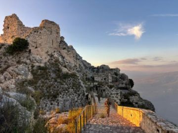 Israel toma el estratégico castillo de Beaufort e intensifica sus ataques en el sur del Líbano