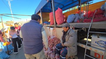 Potosí enfrenta desabastecimiento de alimentos y subida de precios