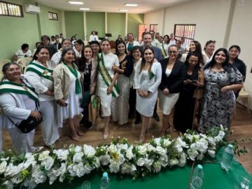 Congreso cívico de Mujeres de Santa Cruz lanzan mensaje en defensa de la democracia