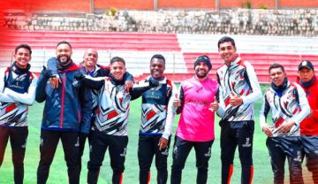La banda roja alista todo su arsenal para los cochabambinos