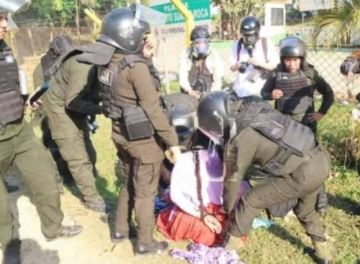 Santa cruz: Interceptan a mujer con Bs 14.000 durante operativo policial