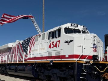 El tren conmemorativo dedicado a Trump desata críticas en EE.UU.