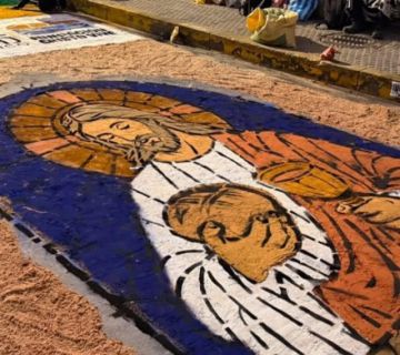 Cochabamba: Destacan mosaicos florales marcan la celebración de Corpus Christi