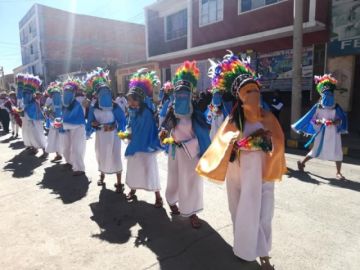 Los cornetas, caballitos y silpuris en Corpus Christi, Tupiza. Imagen de Manuel Mendoza Villena.