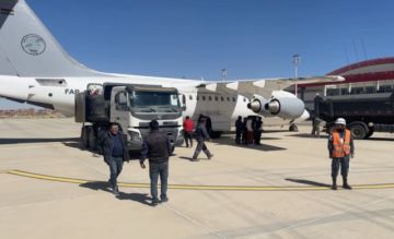 Llega a Oruro un primer cargamento con 7.000 kilos de pollo vía aérea