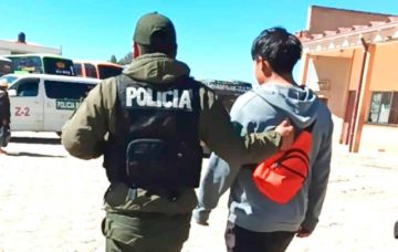Cae adolescente tras reclamar una narcoencomienda enviada a Potosí
