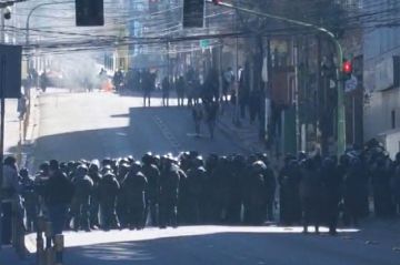 La Paz: Jornada de protestas y enfrentamientos deja varios aprehendidos