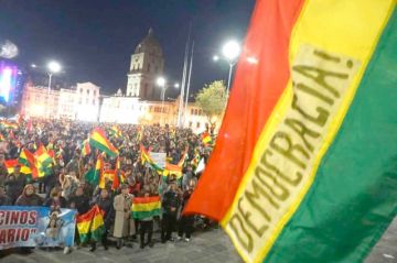 Cabildos en Sucre y La Paz piden estado de excepción