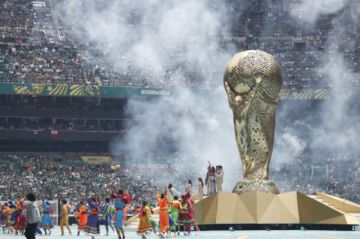 Shakira, Belinda, los Ángeles Azules y Maná encienden el Mundial en México