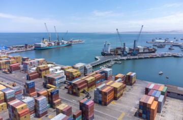 Bloqueos saturan el puerto de Arica y la ASP-B suspende trámites