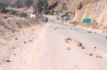Comunarios de Linares Sud cuestionan bloqueos