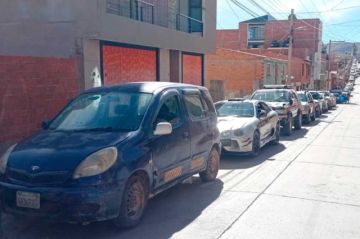 Las filas por gasolina cada día son más largas en la ciudad de Potosí
