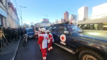 Caravana lleva asistencia humanitaria para transportistas en la ruta a Tambo Quemado