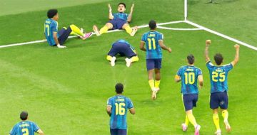 Colombia gana y lidera el Grupo K