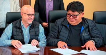 Gobierno y choferes de La Paz sellan acuerdos para atender demandas del sector