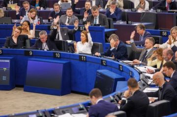 El Parlamento Europeo pide suspender el diálogo entre la UE y Cuba si no se avanza hacia la democracia