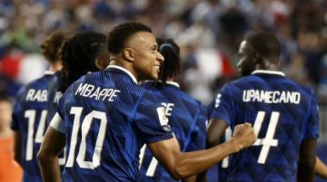 Mbappé iguala a Klose y ya mira a Messi