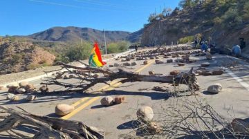 Bolivia inicia la octava semana de conflictos con 12 puntos de bloqueo