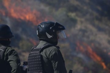Reportan un policía herido en el rostro por explosivo en Cochabamba