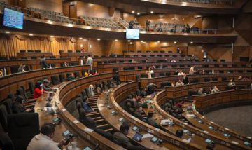 Ministra de Salud no asiste a su interpelación en la Asamblea y pide postergación