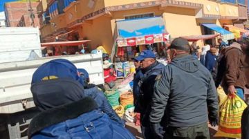 Intendencia cumple operativos de control en el Mercado Uyuni
