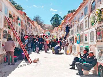 Modernizan pago de servicios en el Cementerio General