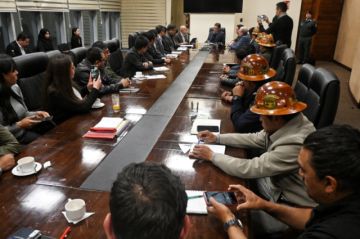 El presidente Paz y representantes de Potosí acuerdan impulsar agenda regional. FOTO OFICINA PRESIDENCIAL