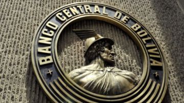 BCB publicará el tipo de cambio ofical del dólar a las 20:00 de cada día hábil
