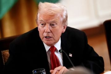 Trump acusa a Irán de una violación «insensata» de la tregua por el ataque a un buque en Ormuz