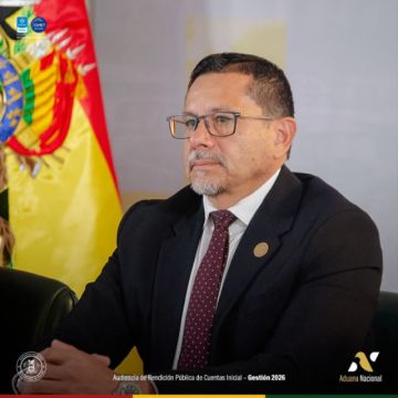 Reestructuran la Aduana Nacional