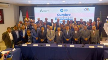 Empresarios inauguran cumbre en busca de un rol protagónico ante la crisis