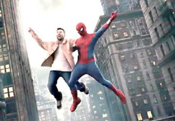 Leo Messi conoce  a Spider Man en  un divertido video