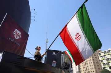 El primer ministro catarí se reúne con los enviados de EE.UU ante el inicio de contactos indirectos con Irán